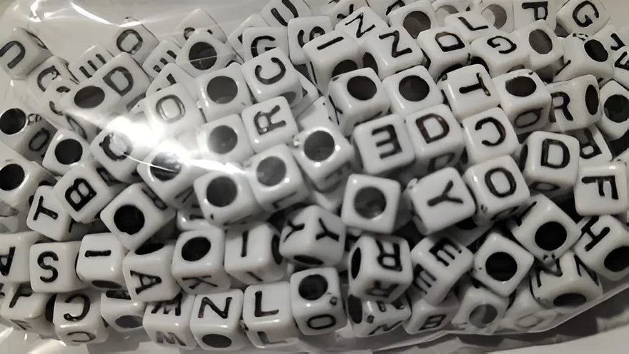 Cuenta Cuadradas de Letras con Perforacion 30g.